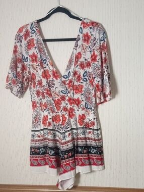Blue Rain Floral V-Neck Ramper  Red, Blue, Black on White, Boho, Beachy, Festiva